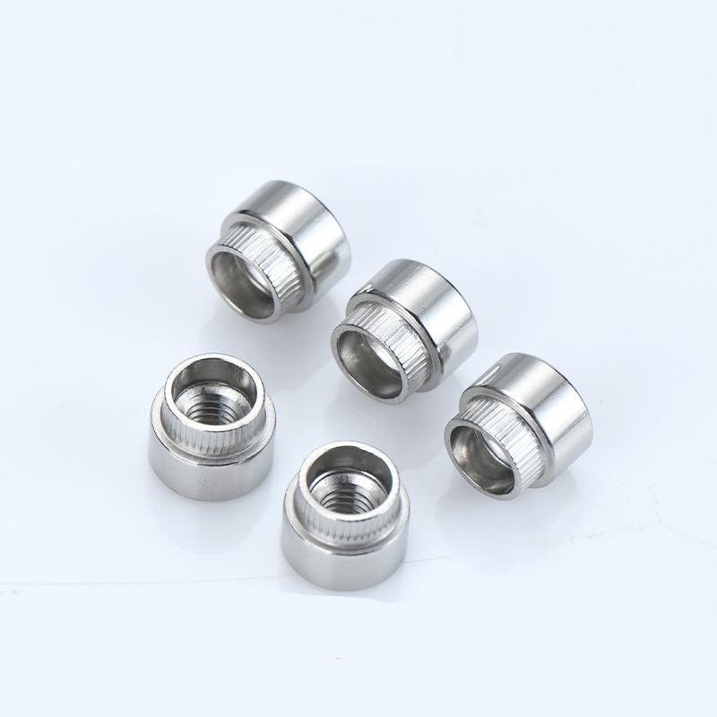 Blaking curatio per se clinching nut