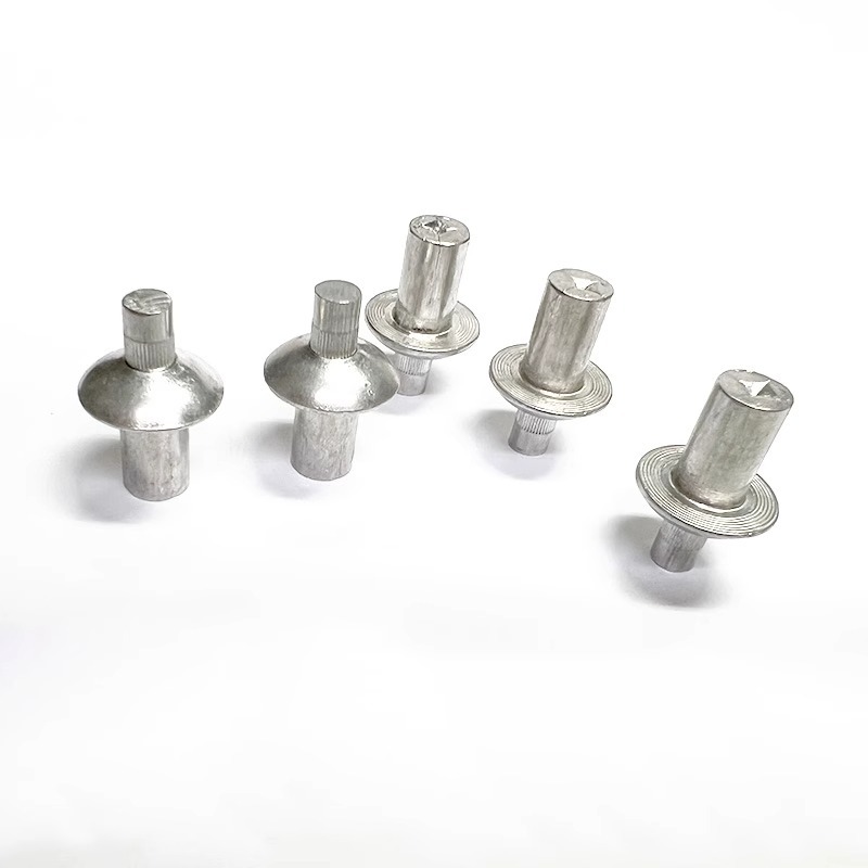 Efficientiam optimized core penetrating rivet