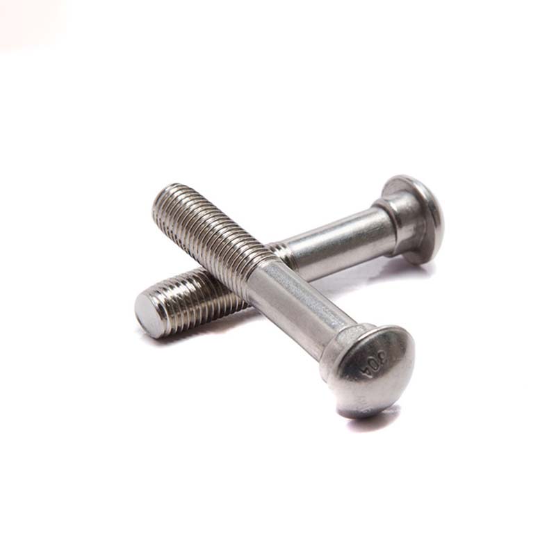Aspera complevit per caput ellipticum colli fulmine
