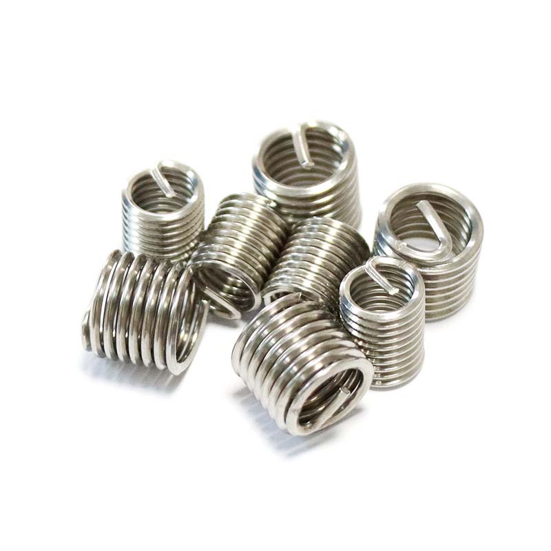 Screwed inserit