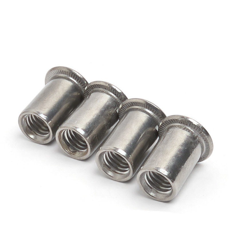 Secure threaded countersunk caput rivetur nuces